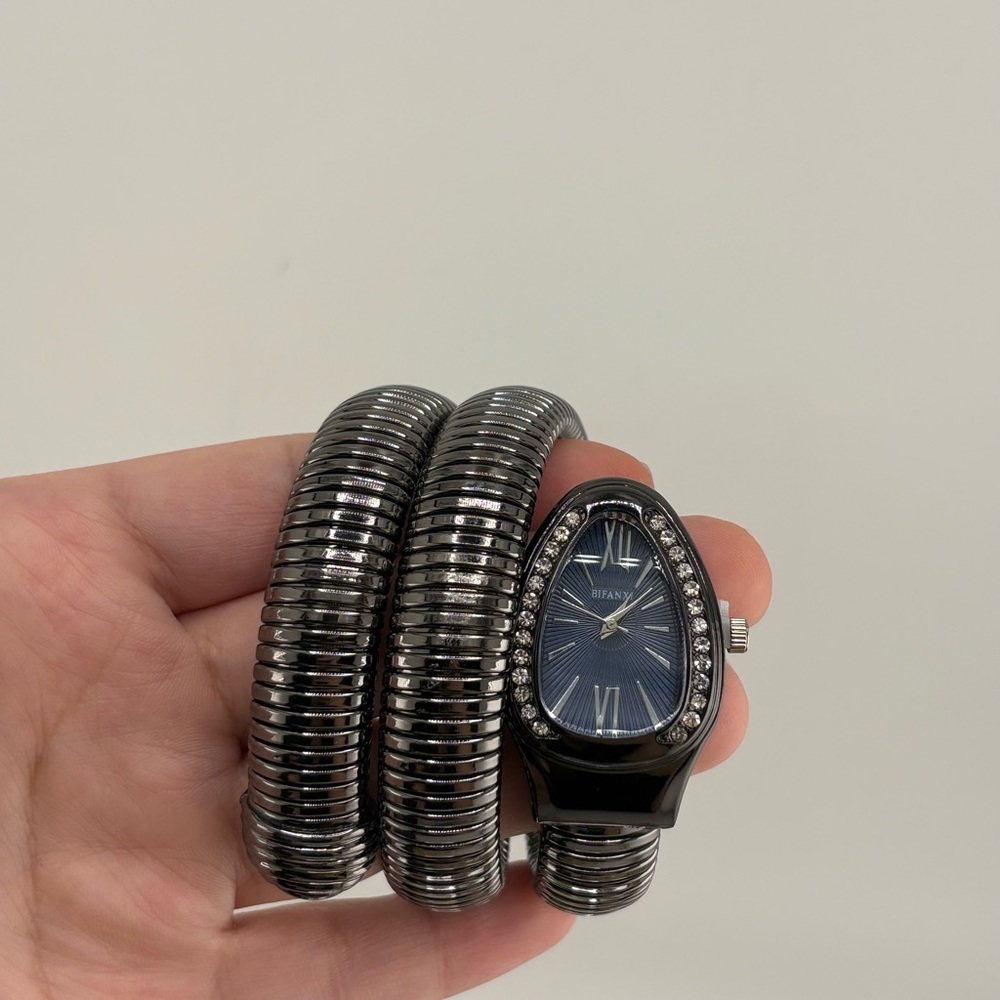 Serpenti Wrap Bracelet Watch – Black-Gray Tone / Dark Blue Dial ✨ - Picture 9 of 15